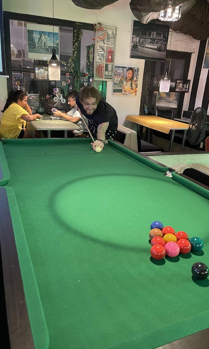 Pool table